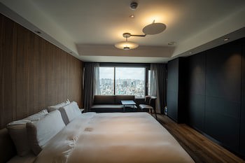 Eliena Hotel