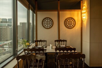 Eliena Hotel