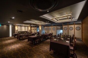 Eliena Hotel
