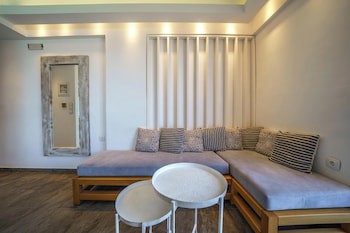 Porto Kalamaki Hotel galeri fotoğrafı