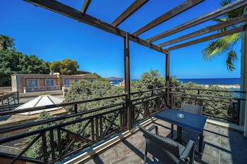 Porto Kalamaki Hotel galeri fotoğrafı