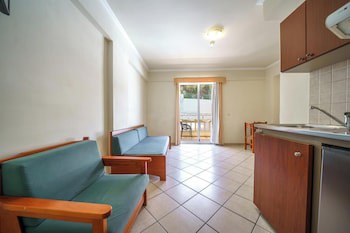 Porto Kalamaki Hotel fotoğrafı