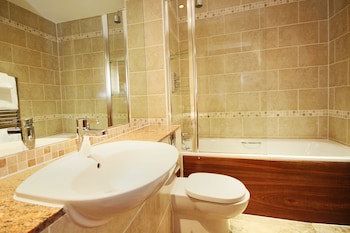 Red Hall Hotel