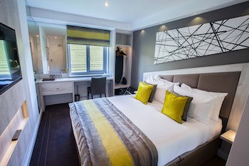 Red Hall Hotel