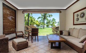 Paradis Beachcomber Golf Resort & Spa