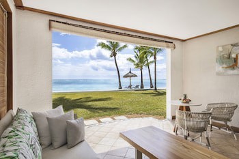 Paradis Beachcomber Golf Resort & Spa