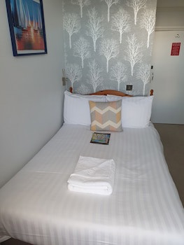 Alexandra Hotel