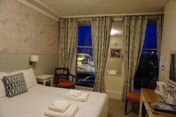 Alexandra Hotel