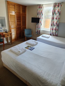 Alexandra Hotel
