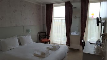 Alexandra Hotel