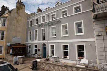 Alexandra Hotel