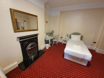 Alexandra Hotel