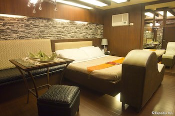 Victoria Court Las Pinas