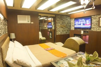 Victoria Court Las Pinas
