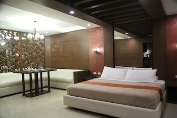 Victoria Court Las Pinas