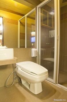 Victoria Court Las Pinas