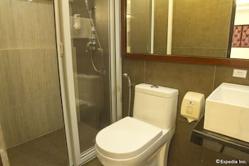 Victoria Court Las Pinas