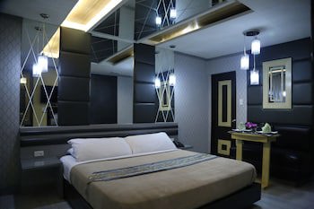 Victoria Court Las Pinas