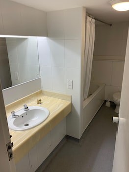Yelf's Hotel