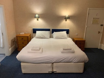 Yelf's Hotel