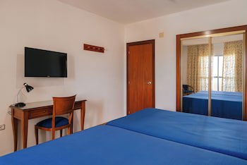 Port Europa Hotel