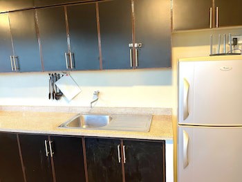 Cinfandel Suites