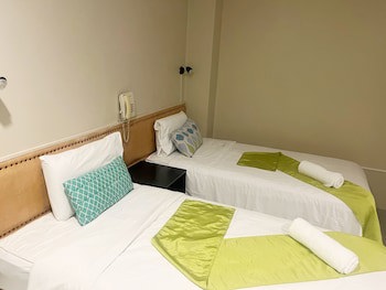 Cinfandel Suites
