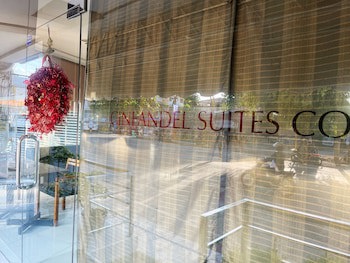 Cinfandel Suites