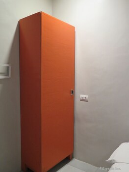 Cinfandel Suites
