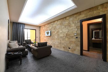 Reston Hotel