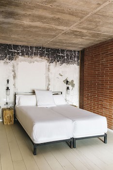 Barcelona Apartment Republica
