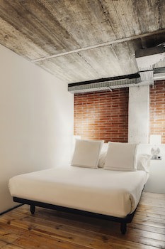 Barcelona Apartment Republica