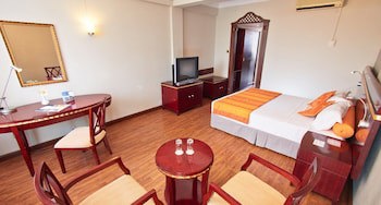 Gold Crest Hotel