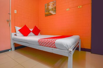 La Maria Pension And Tourist Inn Hotel