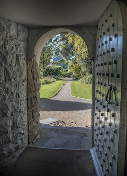 Chateau Rhianfa