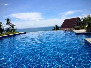Baan Kantiang See Villas (2 Bedroom Villas)