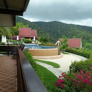 Baan Kantiang See Villas (2 Bedroom Villas)
