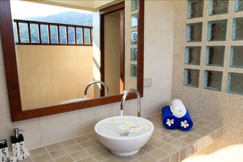 Baan Kantiang See Villas (2 Bedroom Villas)