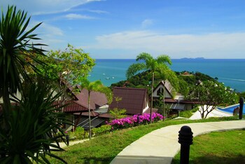Baan Kantiang See Villas (2 Bedroom Villas)