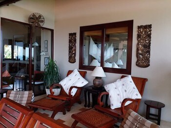 Baan Kantiang See Villas (2 Bedroom Villas)