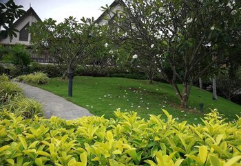 Baan Kantiang See Villas (2 Bedroom Villas)