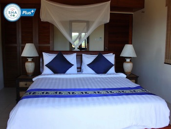 Baan Kantiang See Villas (2 Bedroom Villas)