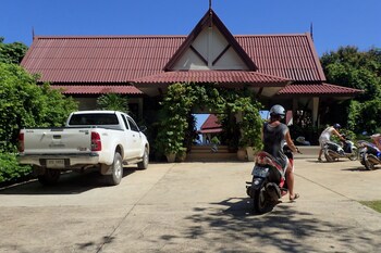 Baan Kantiang See Villas (2 Bedroom Villas)