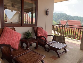 Baan Kantiang See Villas (2 Bedroom Villas)