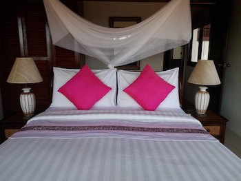 Baan Kantiang See Villas (2 Bedroom Villas)