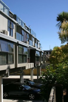 Alexander Inn