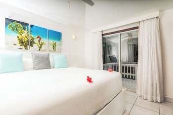 Paradise Beach Hotel & Resort
