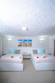 Paradise Beach Hotel & Resort