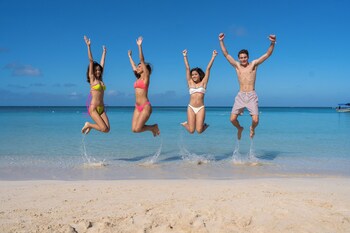 Paradise Beach Hotel & Resort