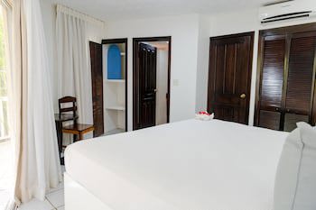 Paradise Beach Hotel & Resort